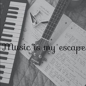 Meet your Posher, Brittney