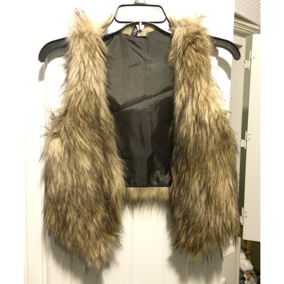 H&M faux fur vest
