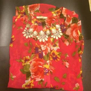 Pretty pink  floral Pleione Blouse🌷