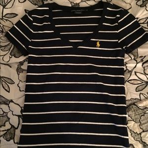 SOLD 🚫 Ralph Lauren v-neck