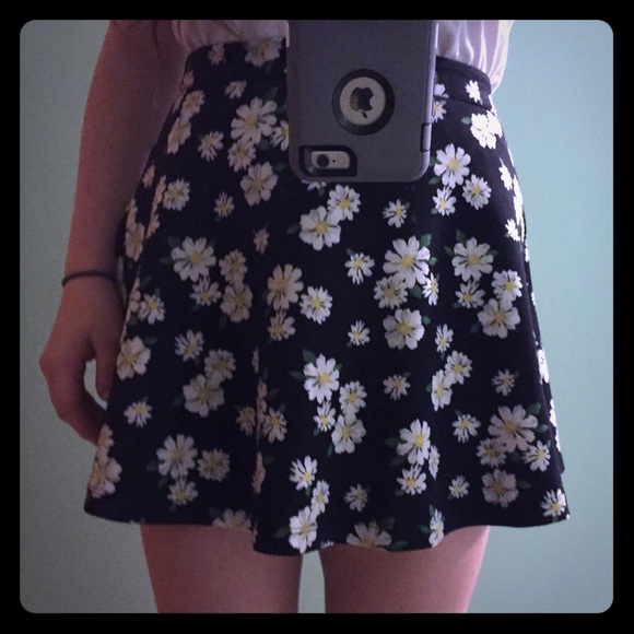 Daisy mini skirt