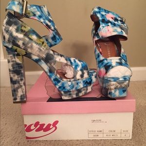 🎉HP🎉Jeffery Campbell Seem. Only worn once