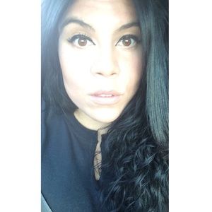 Shop my closet! 👩🏻✌🏼️