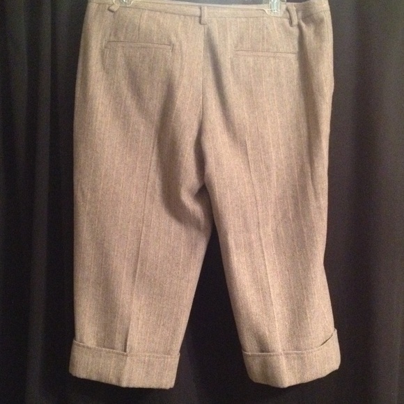 Paul & Joe Knee-Length Wool Shorts - Picture 4 of 4
