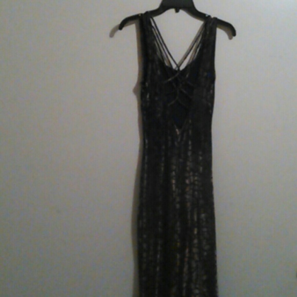 Dress - Picture 2 of 2