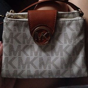 Michael Kors Fulton Small Saffiano Crossbody