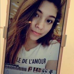 Meet your Posher, Isabel