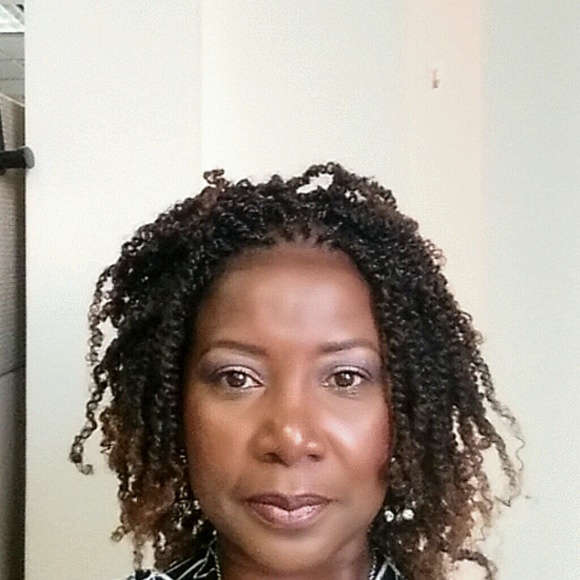 Meet your Posher, Novella