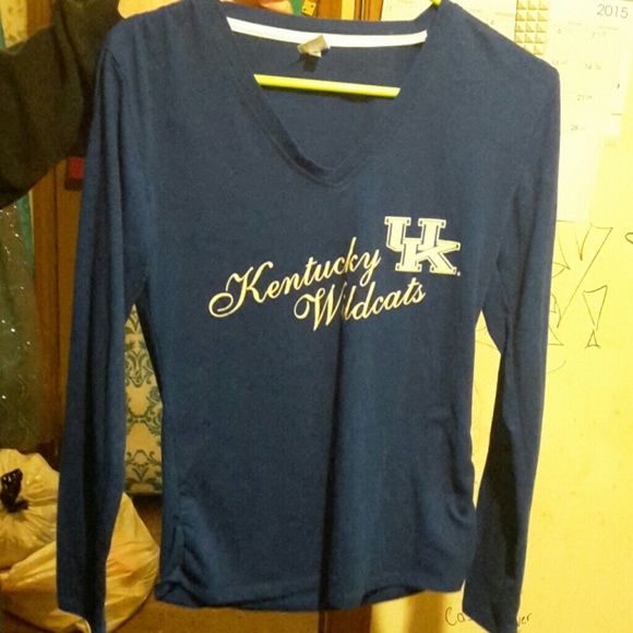 Long sleeve wildcats shirt