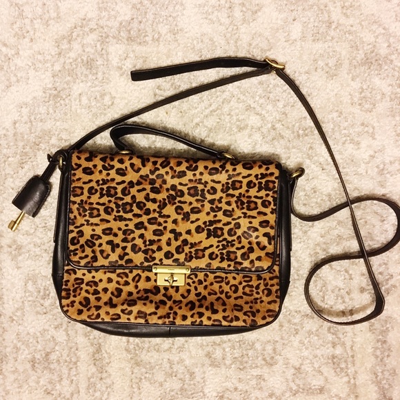 Fossil leopard purse Clearance
