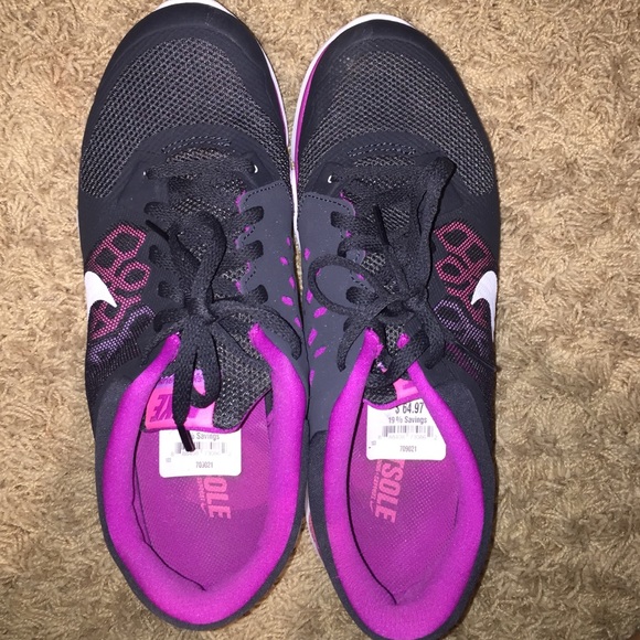 Size 9 brand new Nikes!