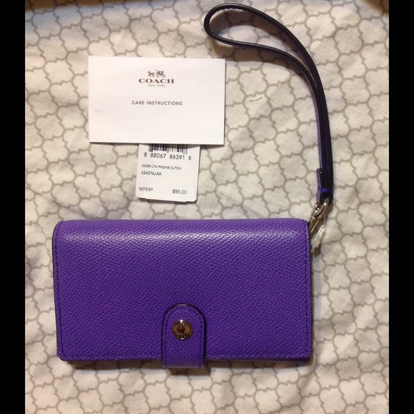 Coach Handbags - Coach Leather Phone Clutch MSRP $95