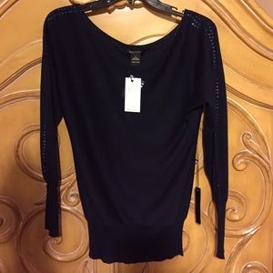 BCBGMAXAZRIA 85% Silk 15% Cashmere