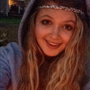 Meet your Posher, Emma