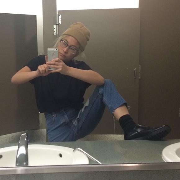 Meet your Posher, Liz