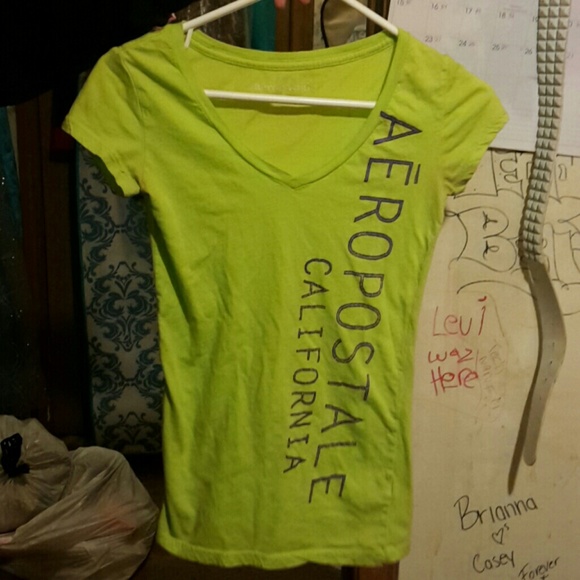 Aeropostal short sleeve v neck