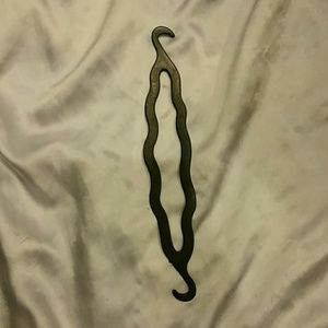 Hair plastic bun twist maker