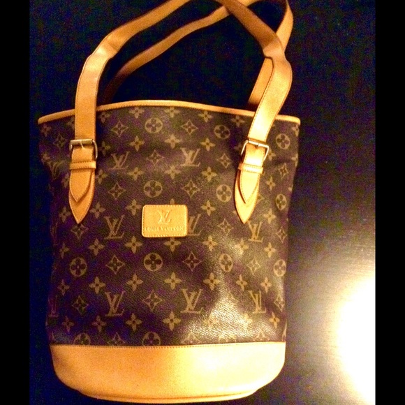 🎉🎉MONOGRAM Bucket Bag🎉🎉