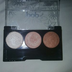 POP Beauty eyeshadow palette, peach parfait