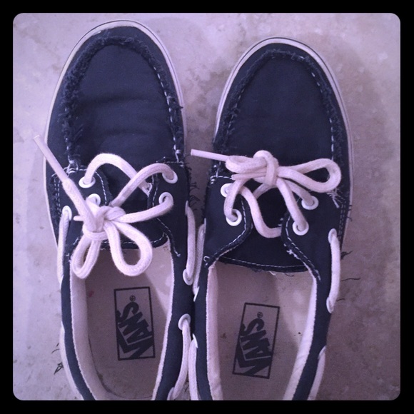 Vans - Picture 1 of 3