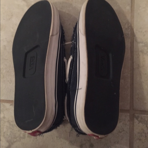 Vans - Picture 3 of 3