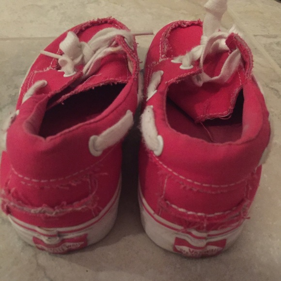 Vans - Picture 2 of 3