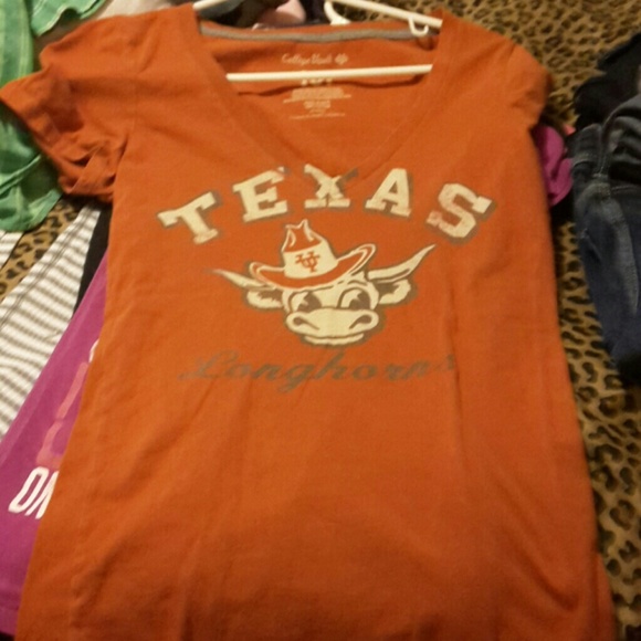 Texas long horn v neck