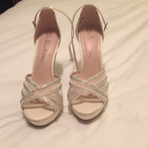 Heels - Picture 2 of 2