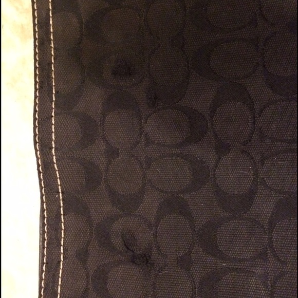 Signature Black Coach - Picture 2 of 4