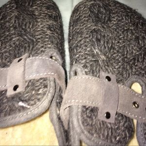 American Eagle sliders/fleece NWOT sz8