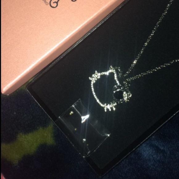 Sold on Ⓜ️ NWT Hello Kitty Rhinestone Necklace - Picture 3 of 3