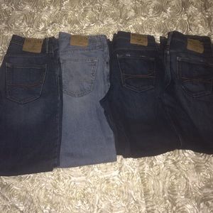 Hollister jeans