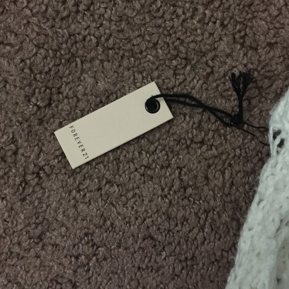 Forever 21 shirt - Picture 3 of 3