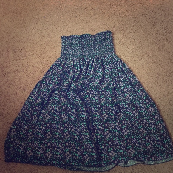 Dress - Picture 1 of 1