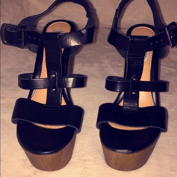 Steve Madden wedges! - Picture 2 of 4