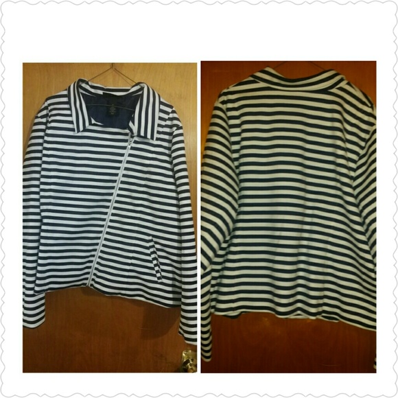 STRIPPED BLAZER