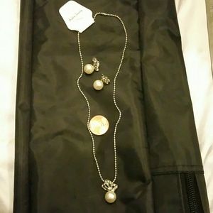 Silver butterfly pearl necklace and earrings