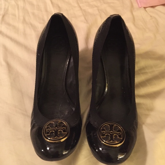 Tory Burch black patent dress wedges