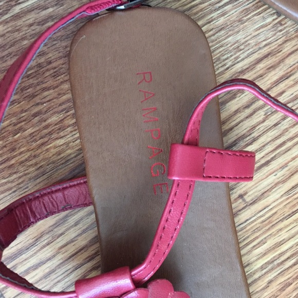 Dark pink flowery rampage sandals - 7.5 - Picture 3 of 3