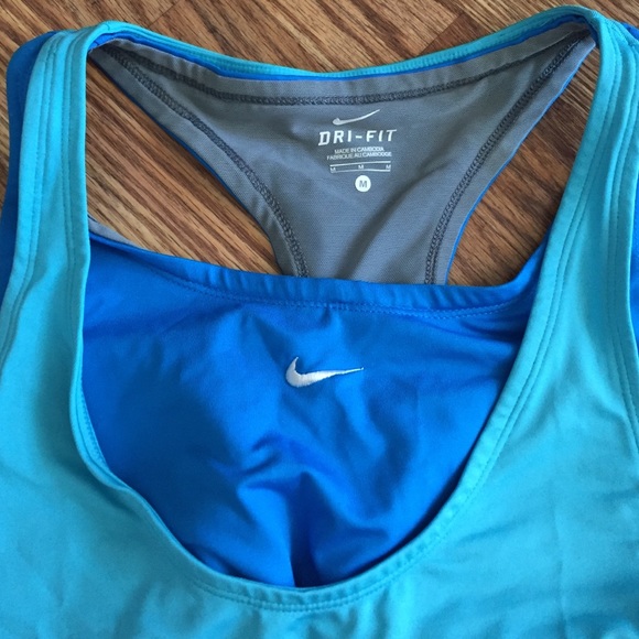 Blue nike workout tank top - medium - Picture 2 of 3