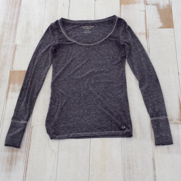 American Eagle long sleeve tee