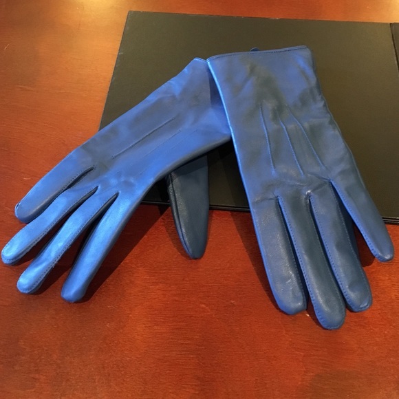 100% leather gloves