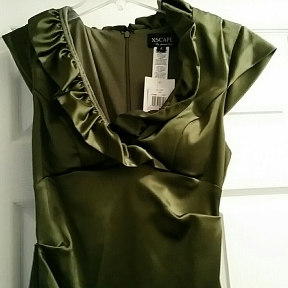 Xscape by Joanna Chen evening dress - Picture 2 of 4