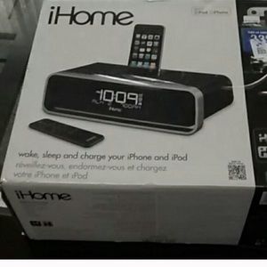 iHome entertainment for the first ipad/3-4phone