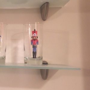 Meet your Posher, Roberta