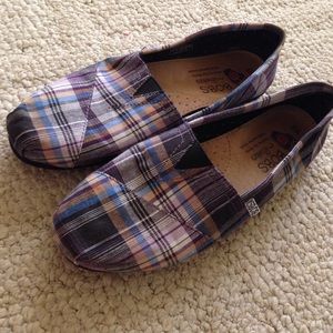 Purple Plaid Bob's