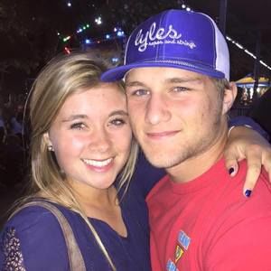 Meet your Posher, Abby