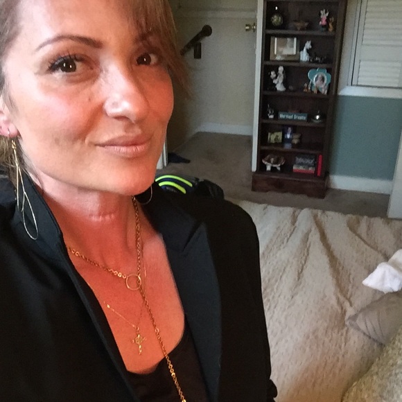 Meet your Posher, Rachel - Picture 3 of 4