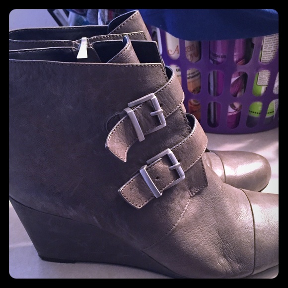 Olive boots Rachel Roy