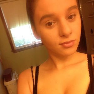 Meet your Posher, Victoria